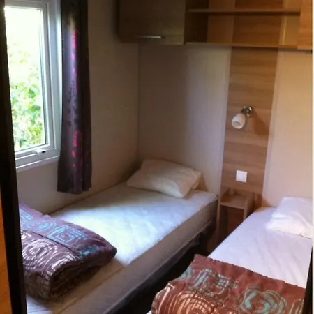 Grand Mobilehome Proche Commodite Fo10 Frejus